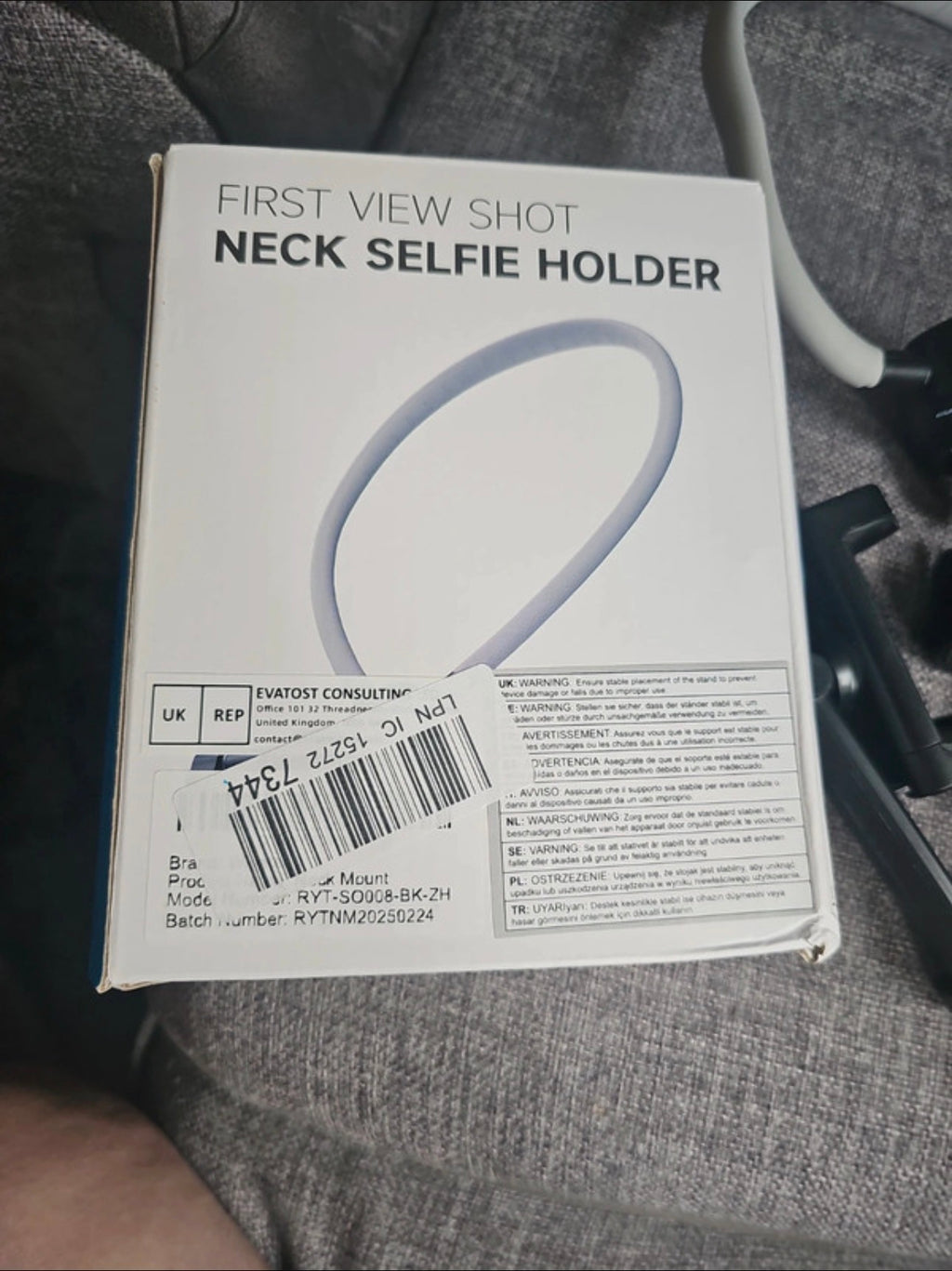 First View Shot Neck Selfie Holder