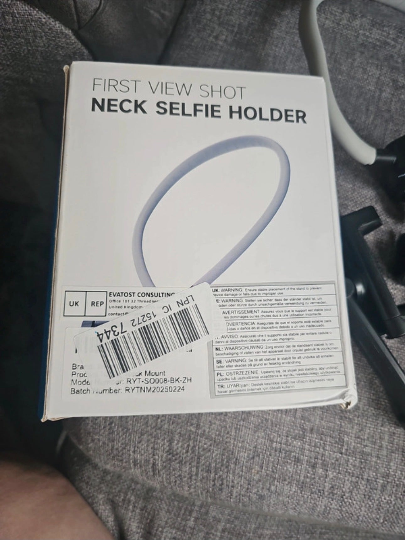 First View Shot Neck Selfie Holder