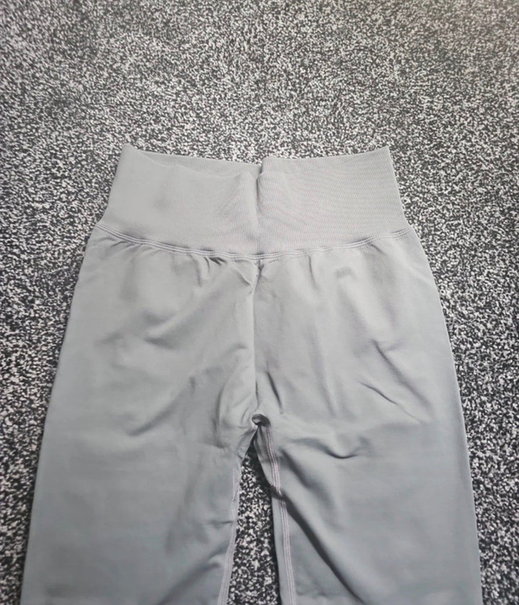 Grey Gym Leggings Size L. Brand New