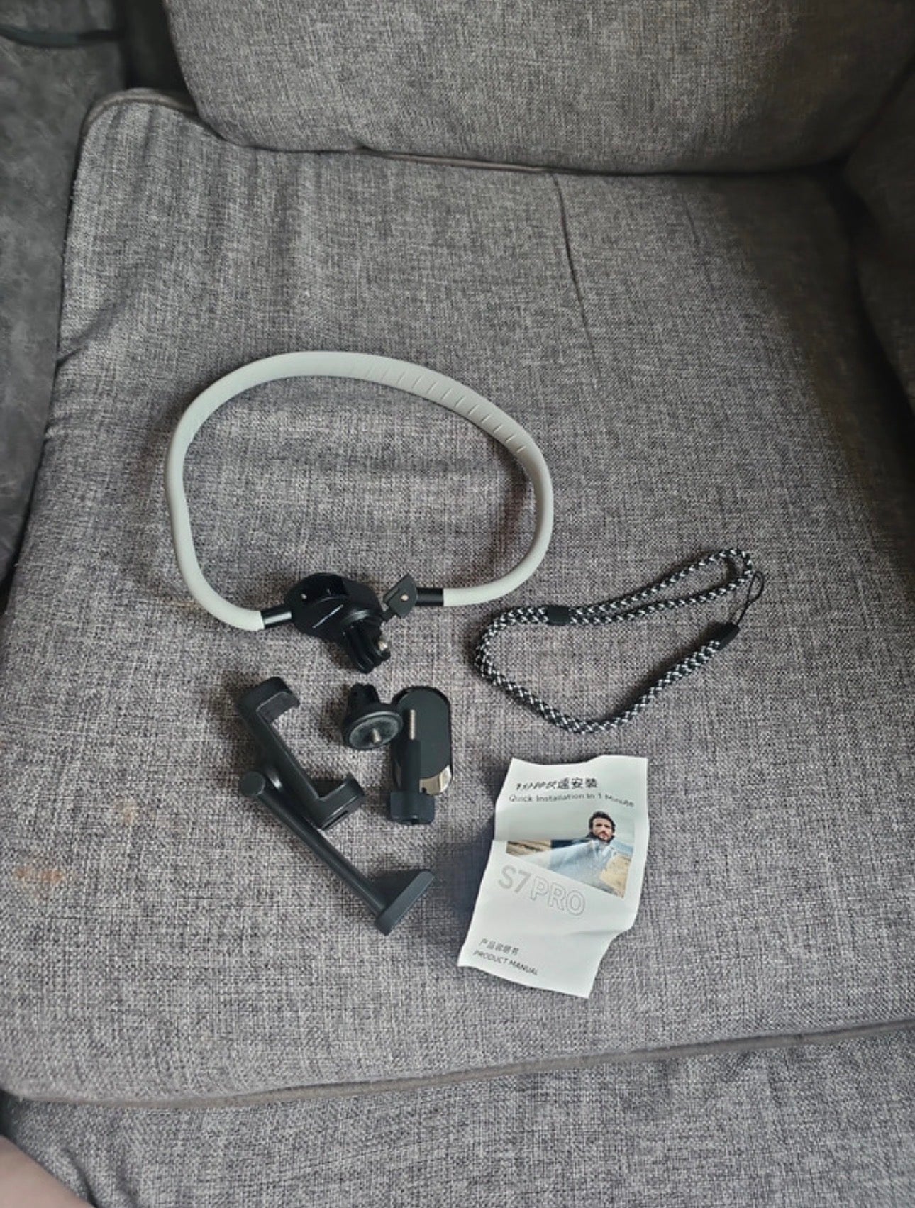 First View Shot Neck Selfie Holder